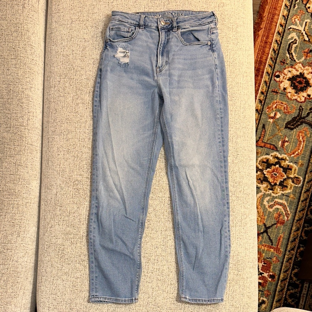 American Eagle High-Rise Light Blue Women's Distressed Jeans